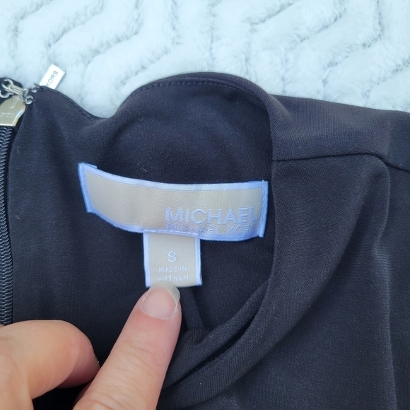 Michael Kors Black with White detail Logo dress size Small - Picture 3 of 6